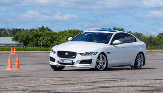 Jaguar XE